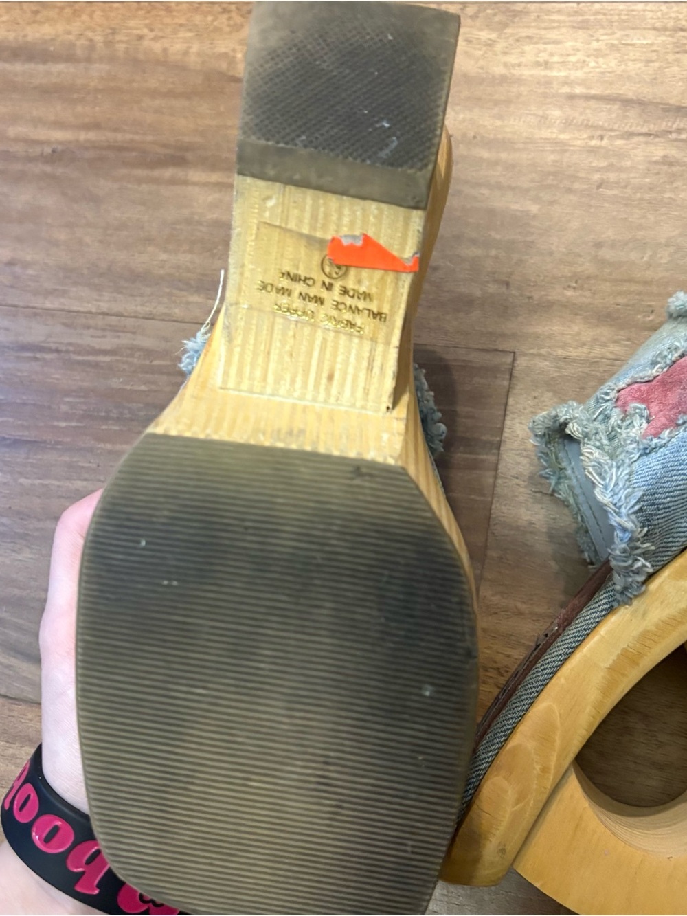 90s/Y2k Soda Carved Wooden Wedges - Picture 5 of 7